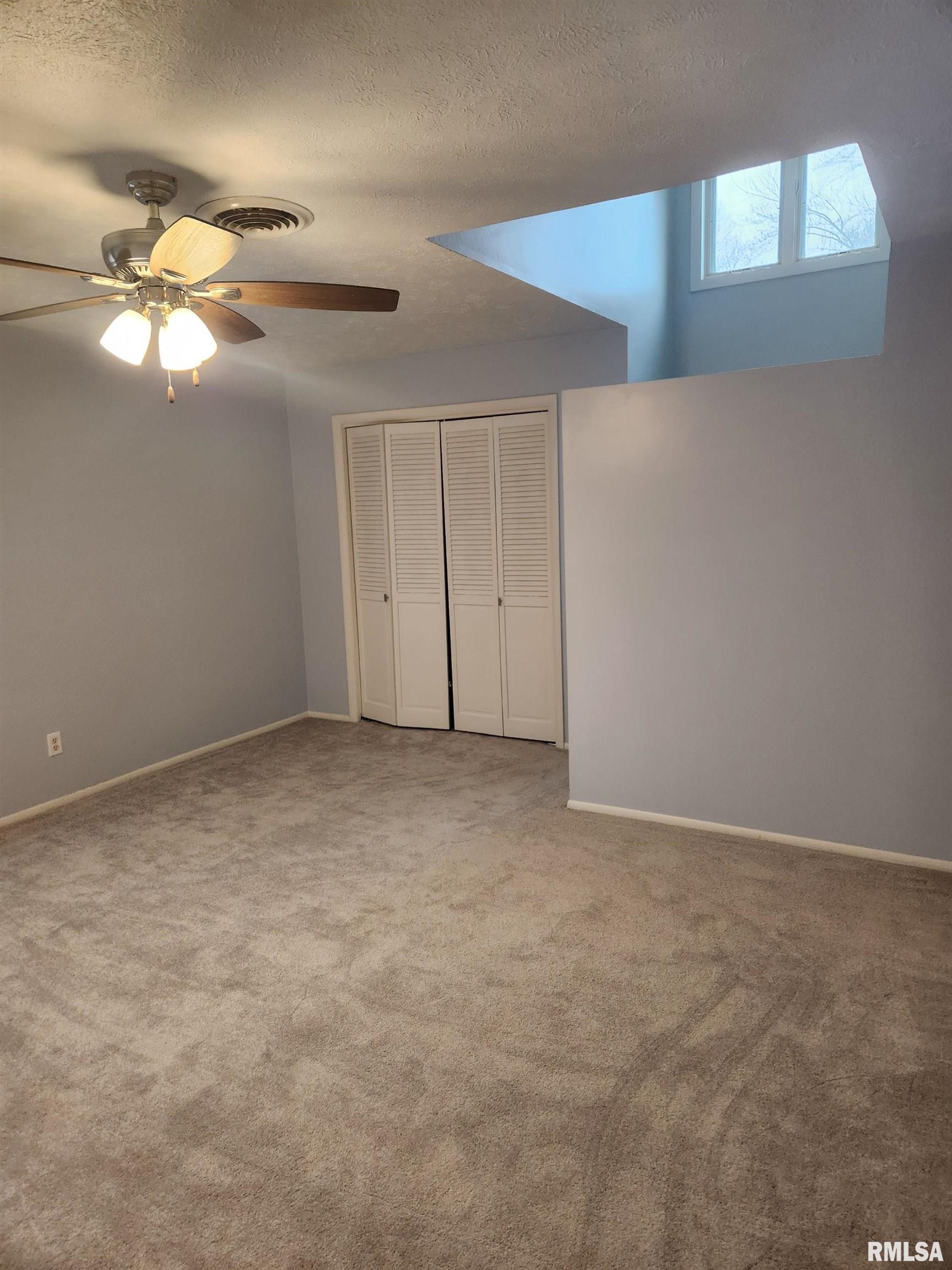 46 Country Place Springfield, IL 62703 - Photo 8 of 20