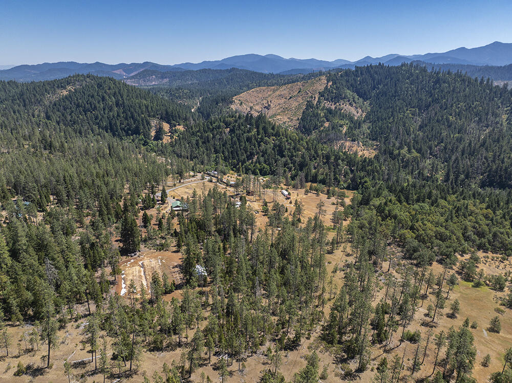 650 Gold Canyon Road Selma, OR 97538 - Photo 36 of 47 39