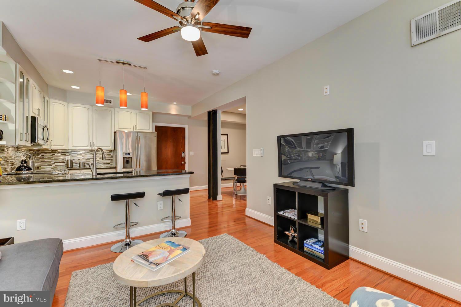 1421 Columbia Road Northwest, Unit 101 Washington, DC 20009 - Photo 3 of 29 Interior (General)