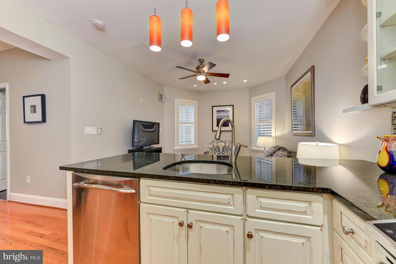 1421 Columbia Road Northwest, Unit 101 Washington, DC 20009 - Photo 7 of 29 Interior (General)