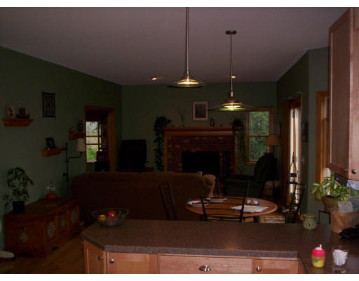 425 South Gulf Road Belchertown, MA 01007 - Photo 4 of 6 Gallery Image 4
