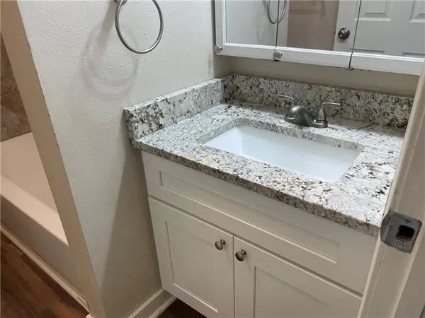 $2,300 | 7012 Tullis Drive, New Orleans, LA 70131