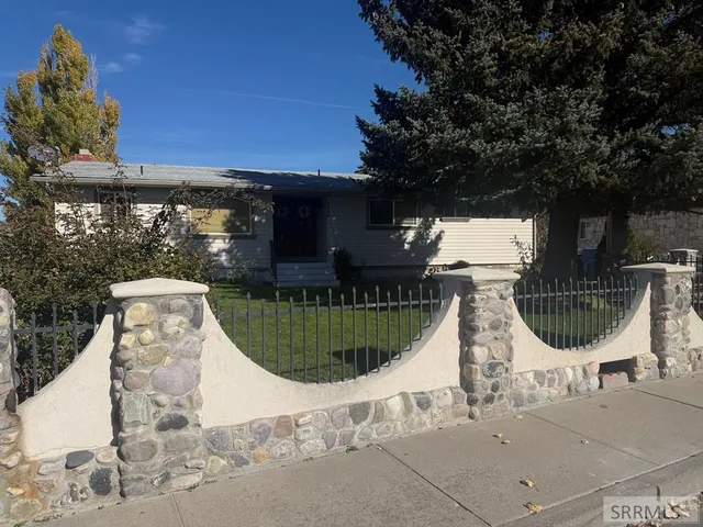$424,900 | 1952 Monte Vista Drive, Pocatello, ID 83201