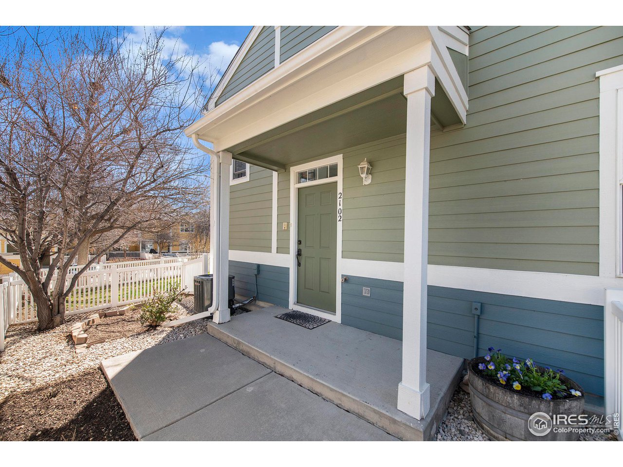 4501 Nelson Road, Unit 2102 Longmont, CO 80503 - Photo 3 of 32 Front patio