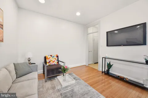 $349,000 | 1401 Columbia Road Northwest, Unit 414, Washington, DC 20009