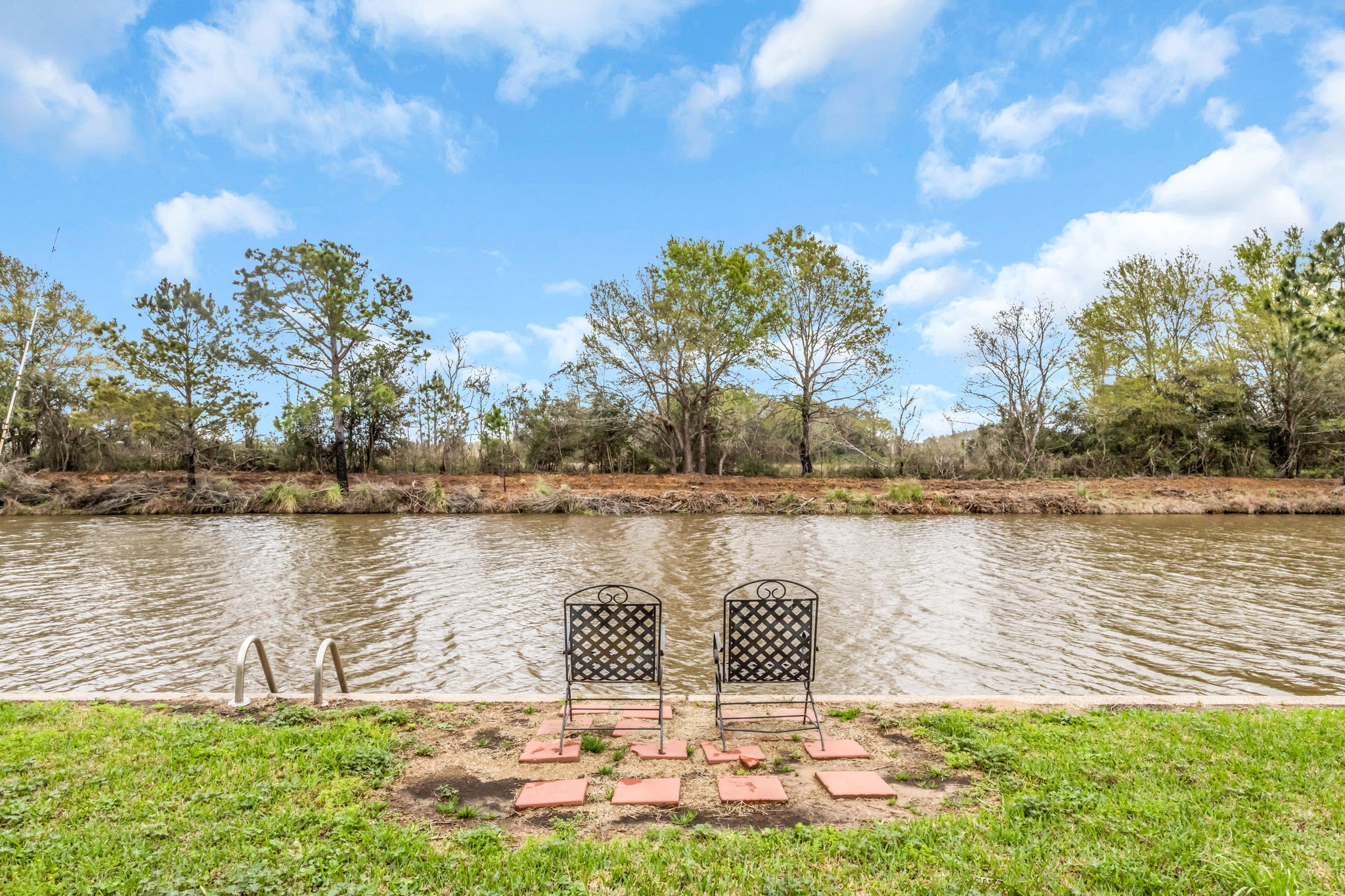 15230 Grace Circle Beaumont, TX 77705 - Photo 21 of 24 waterfront