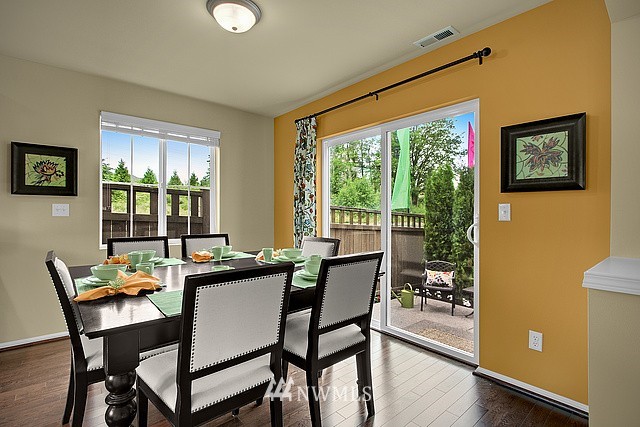 4320 187th Place Southeast Bothell, WA 98012 - Photo 4 of 15 Gallery Image 4