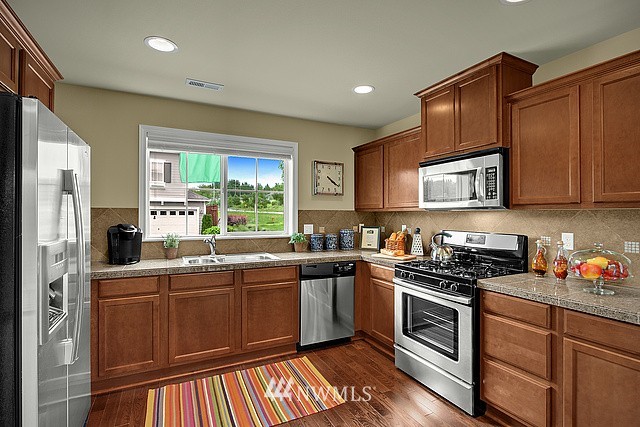 4320 187th Place Southeast Bothell, WA 98012 - Photo 5 of 15 Gallery Image 5