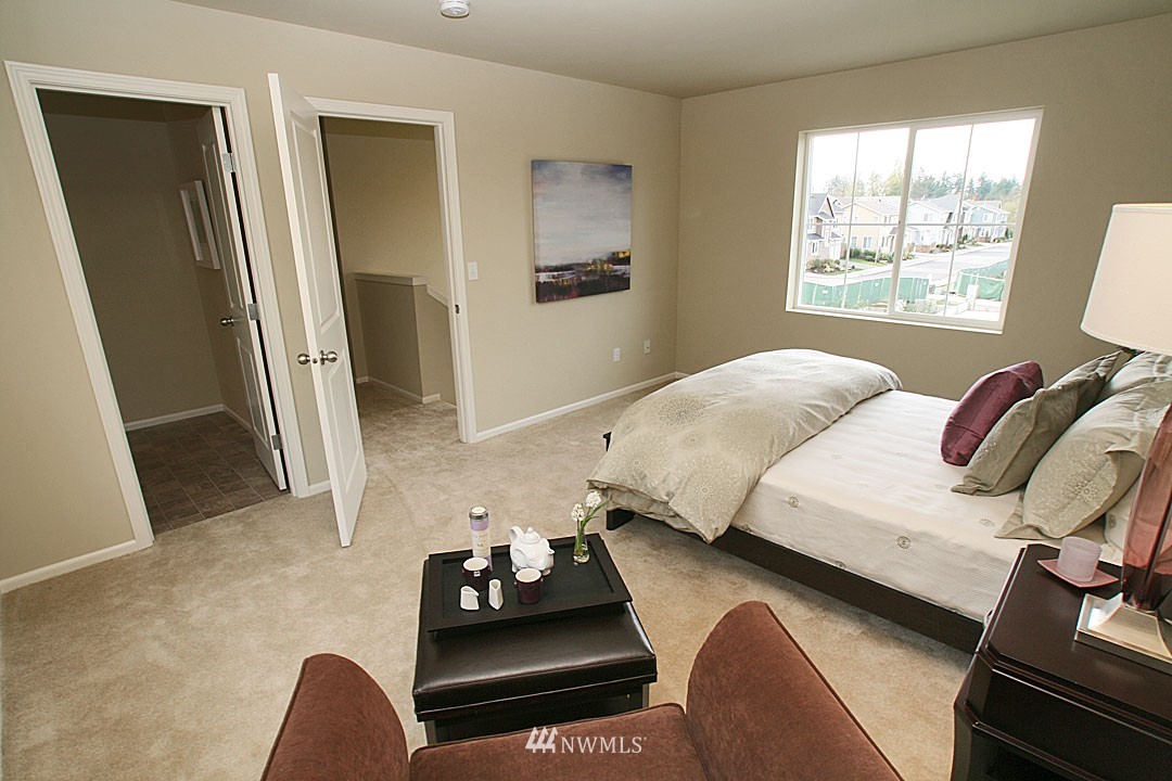 4320 187th Place Southeast Bothell, WA 98012 - Photo 7 of 15 Gallery Image 7