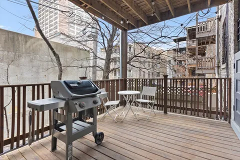$525,000 | 4176 North Clarendon Avenue, Unit 1N, Chicago, IL 60613