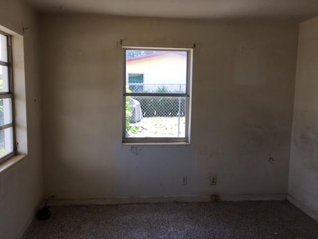 995 West 36th Street Riviera Beach, FL 33404 - Photo 2 of 12 IMG_1025