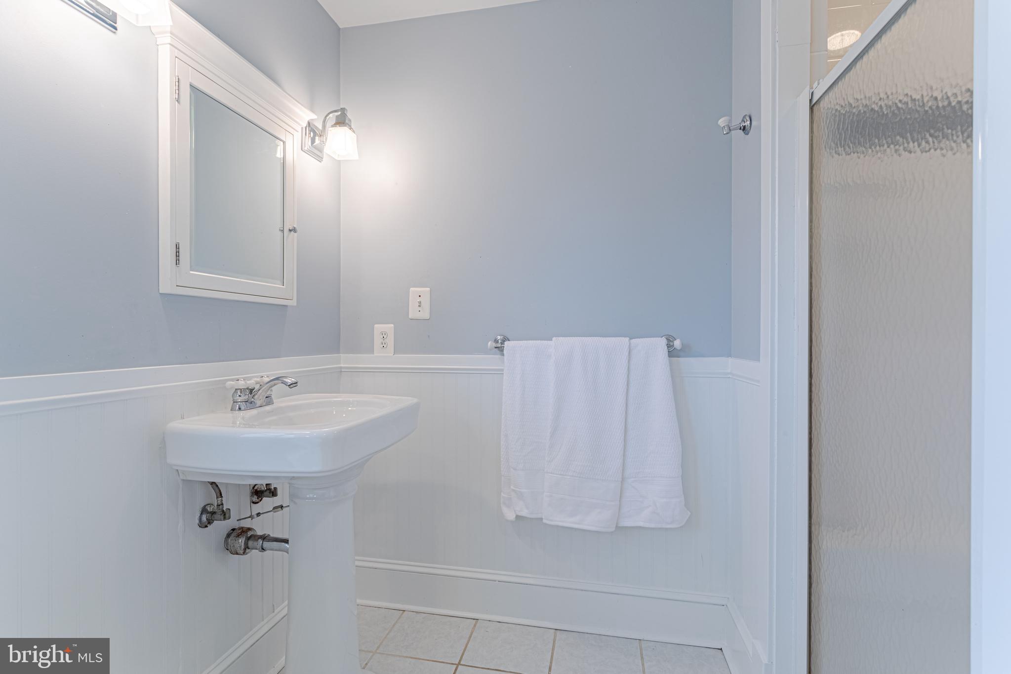 6908 Elm Street McLean, VA 22101 - Photo 23 of 32