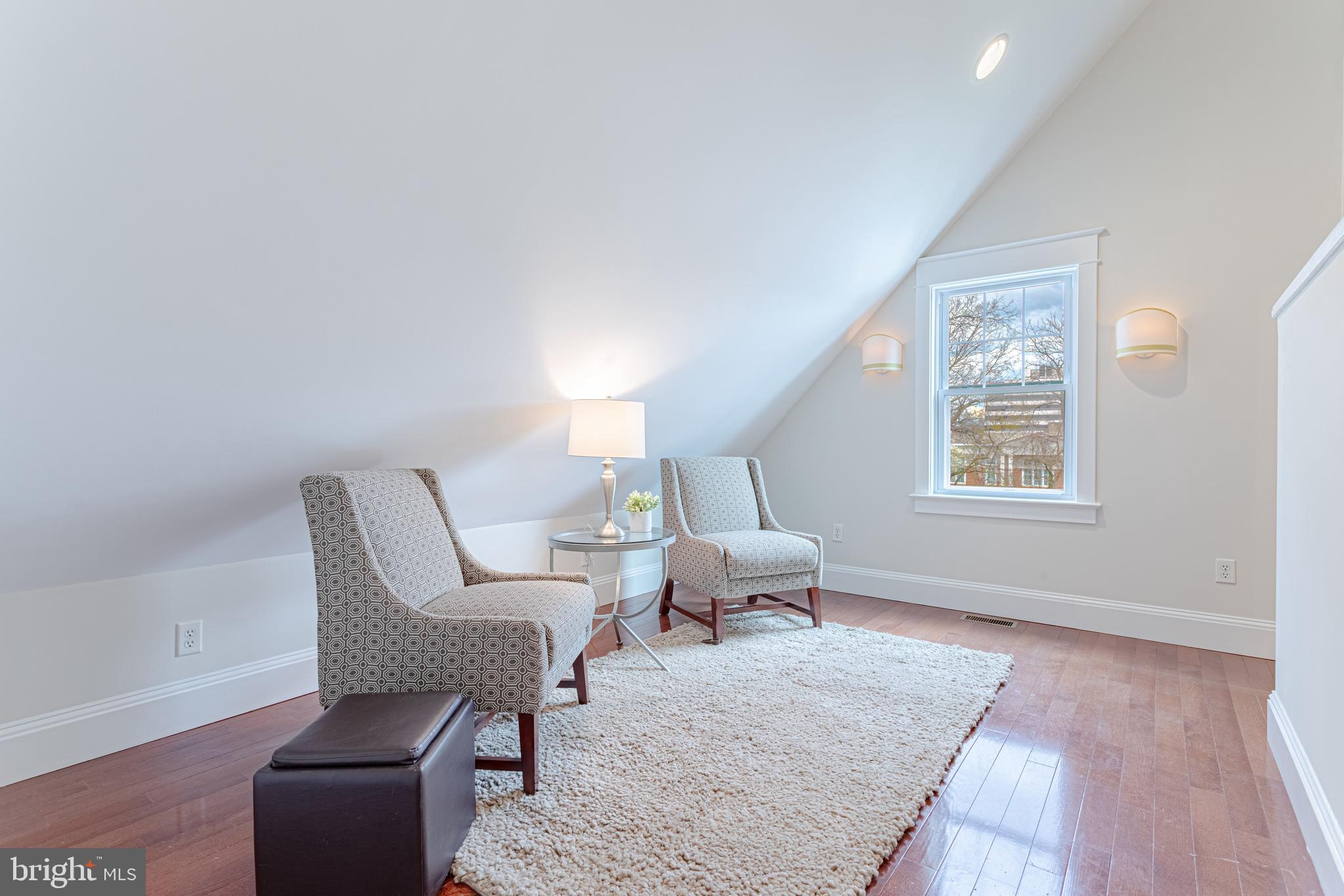 6908 Elm Street McLean, VA 22101 - Photo 27 of 32