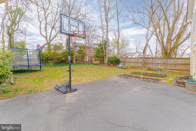 $1,400,000 | 6908 Elm Street, McLean, VA 22101