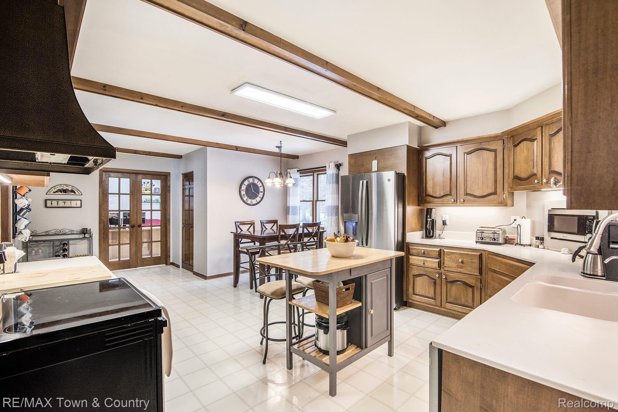 7230 North Seymour Road Flushing, MI 48433 - Photo 13 of 49 _Cejvoew.jpeg