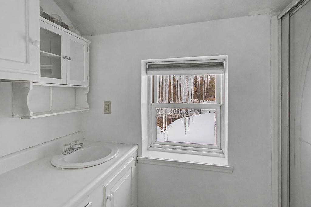 56 North Williston Road Williston, VT 05495 - Photo 15 of 42