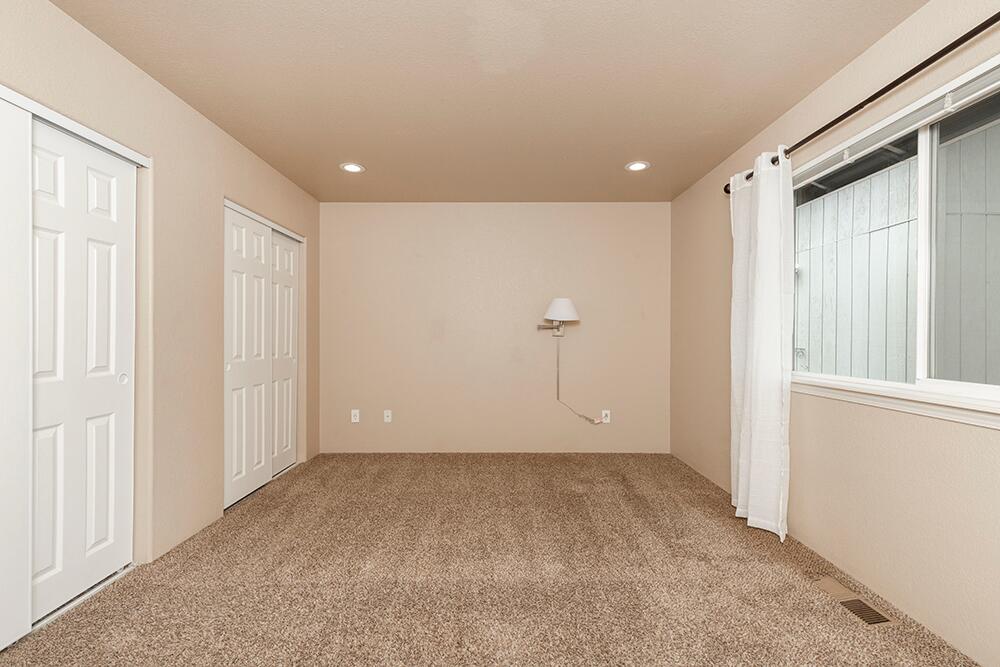 2126 Southwest Webster Road Grants Pass, OR 97526 - Photo 18 of 25 2126 Webster Rd Listing Photos - 21 of 2
