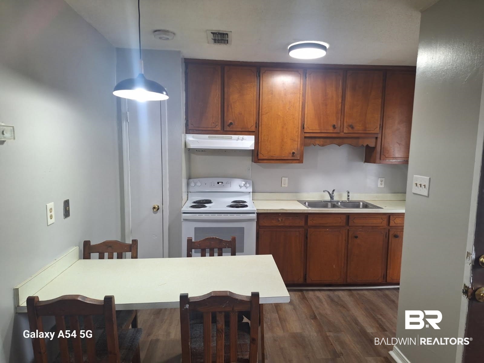 502 Geronimo Street Mobile, AL 36611 - Photo 2 of 4
