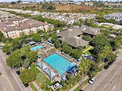 $1,395,000 | 13173 Pacific Promenade, Unit 203, Playa Vista, CA 90094