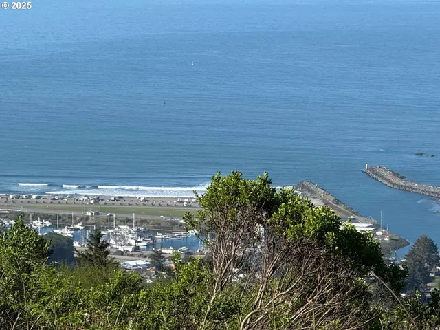 $475,000 | Dale Court, Unit 2, Brookings, OR 97415