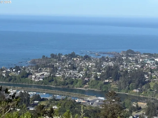 $475,000 | Dale Court, Unit 2, Brookings, OR 97415