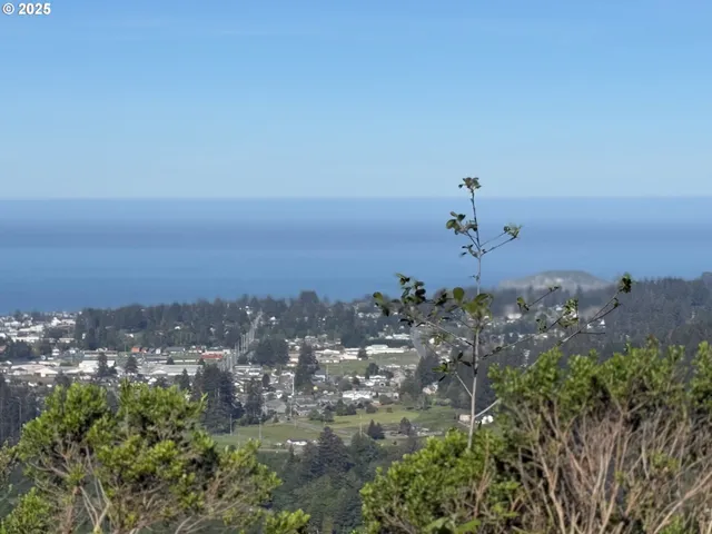 $475,000 | Dale Court, Unit 2, Brookings, OR 97415