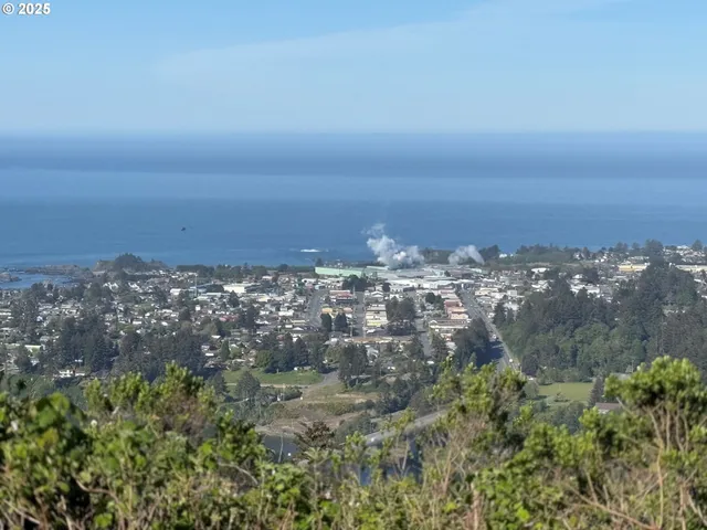 $475,000 | Dale Court, Unit 2, Brookings, OR 97415