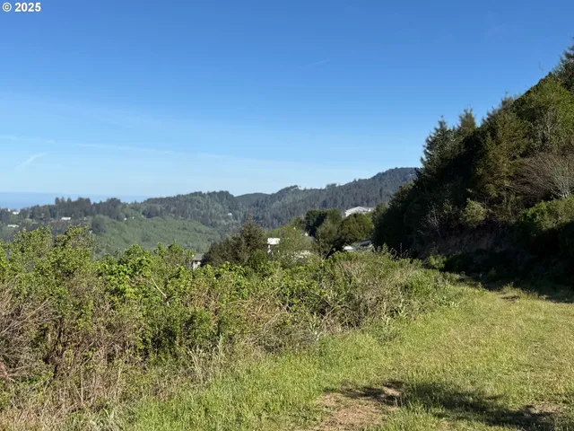 $475,000 | Dale Court, Unit 2, Brookings, OR 97415