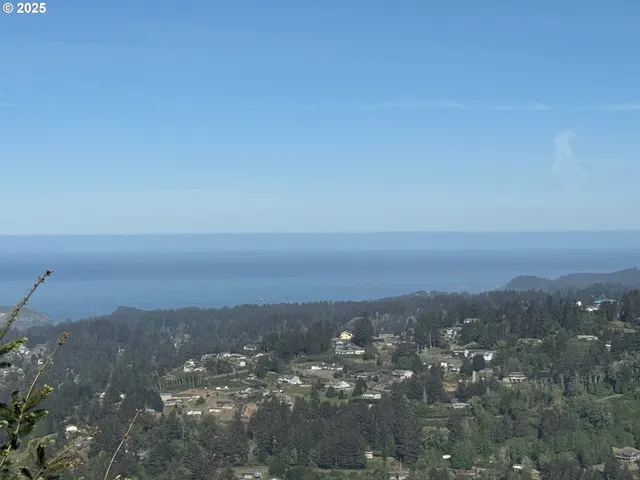 $475,000 | Dale Court, Unit 2, Brookings, OR 97415