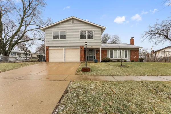 $449,000 | 1115 Old Mill Lane, Hanover Park, IL 60133