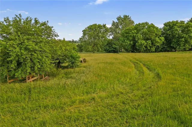 $325,000 | 15208 Northeast 124 Street, Kearney, MO 64060