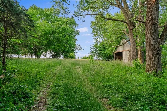 $325,000 | 15208 Northeast 124 Street, Kearney, MO 64060