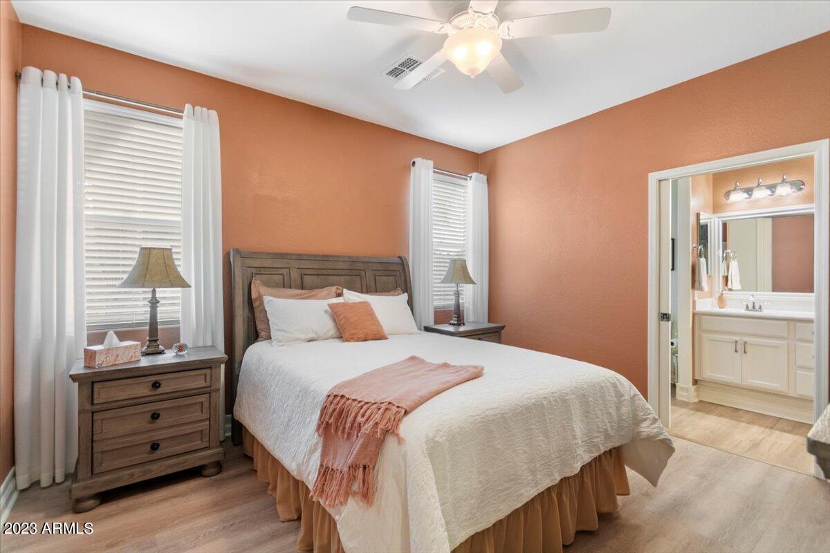 3117 South Signal Butte Road, Unit 532 Mesa, AZ 85212 - Photo 15 of 31 15-Master Bedroom