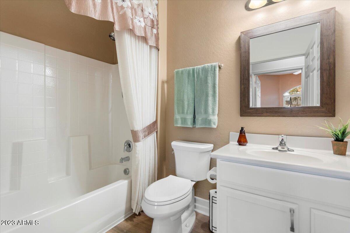 3117 South Signal Butte Road, Unit 532 Mesa, AZ 85212 - Photo 19 of 31 19-Guest Bathroom