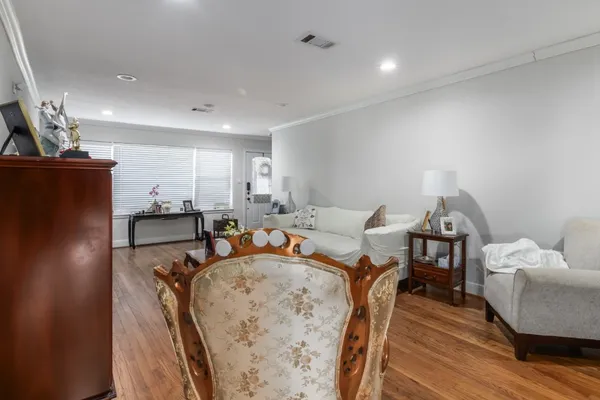 $2,600 | 11010 Cedarhurst Drive, Houston, TX 77096