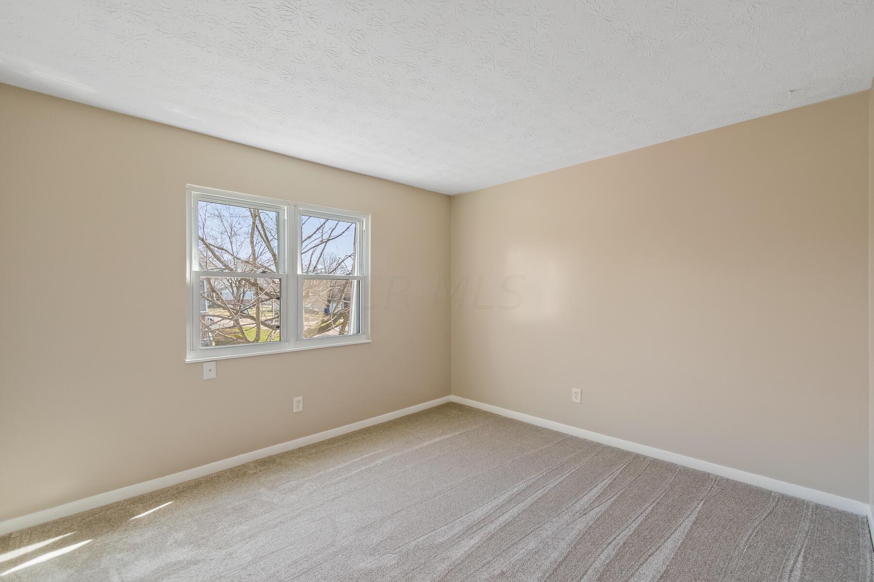 559 Harding Lane Delaware, OH 43015 - Photo 22 of 38 Bed 2