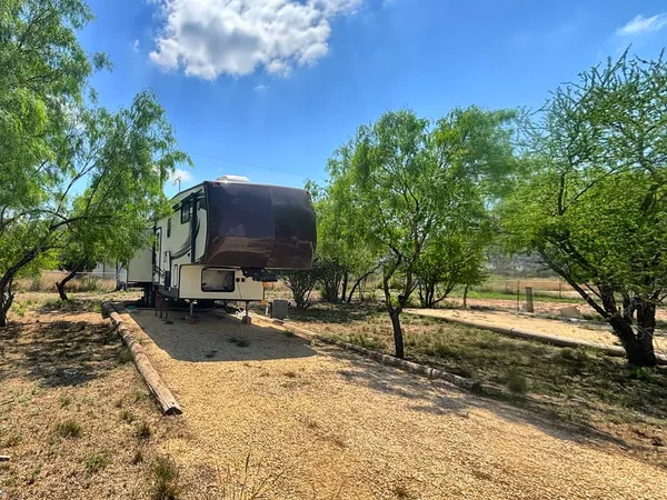 $135,000 | 207 Pr 2605 Uvalde Tx 78801, Uvalde, TX 78801