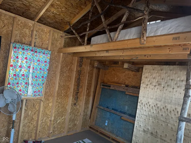 $289,900 | 7605 Oak Street, Poland, IN 47868