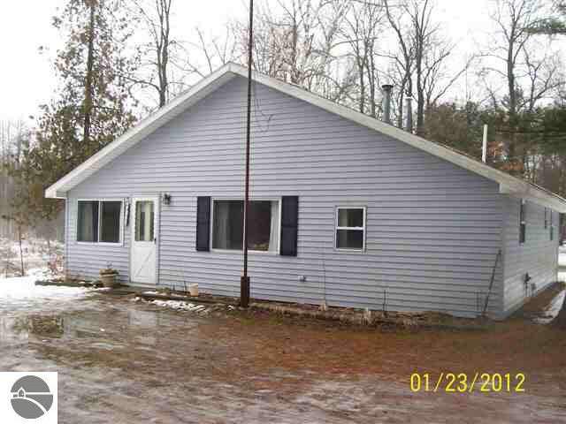 1956 Steves Road Omer, MI 48749 - Photo 1 of 12 1755032.JPG