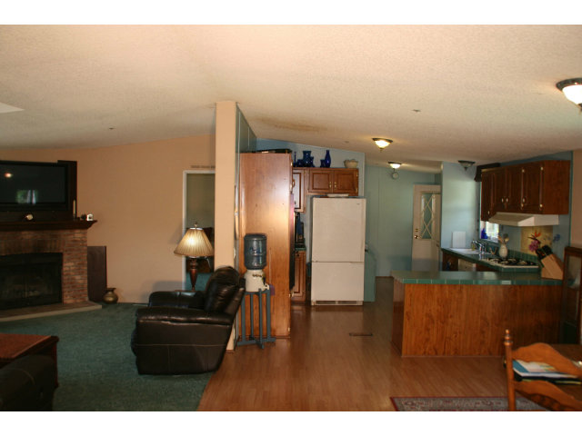 560 Lewis Road Watsonville, CA 95076 - Photo 16 of 25 Gallery Image 16