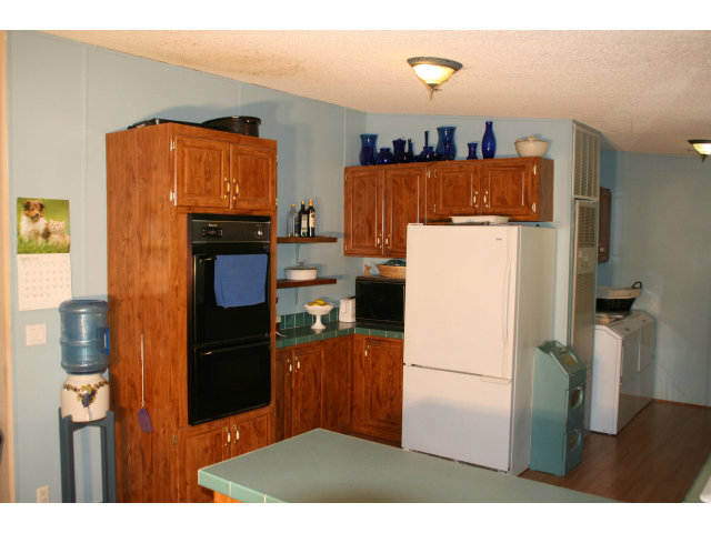 560 Lewis Road Watsonville, CA 95076 - Photo 18 of 25 Gallery Image 18