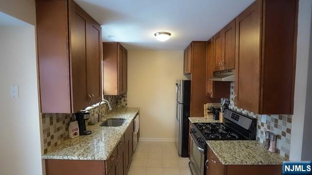 1806 Faulkner Court Mahwah, NJ 07430 - Photo 4 of 13