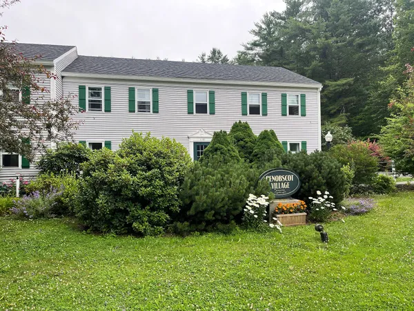 $229,000 | 110 Mechanic Street, Unit 8, Camden, ME 04843