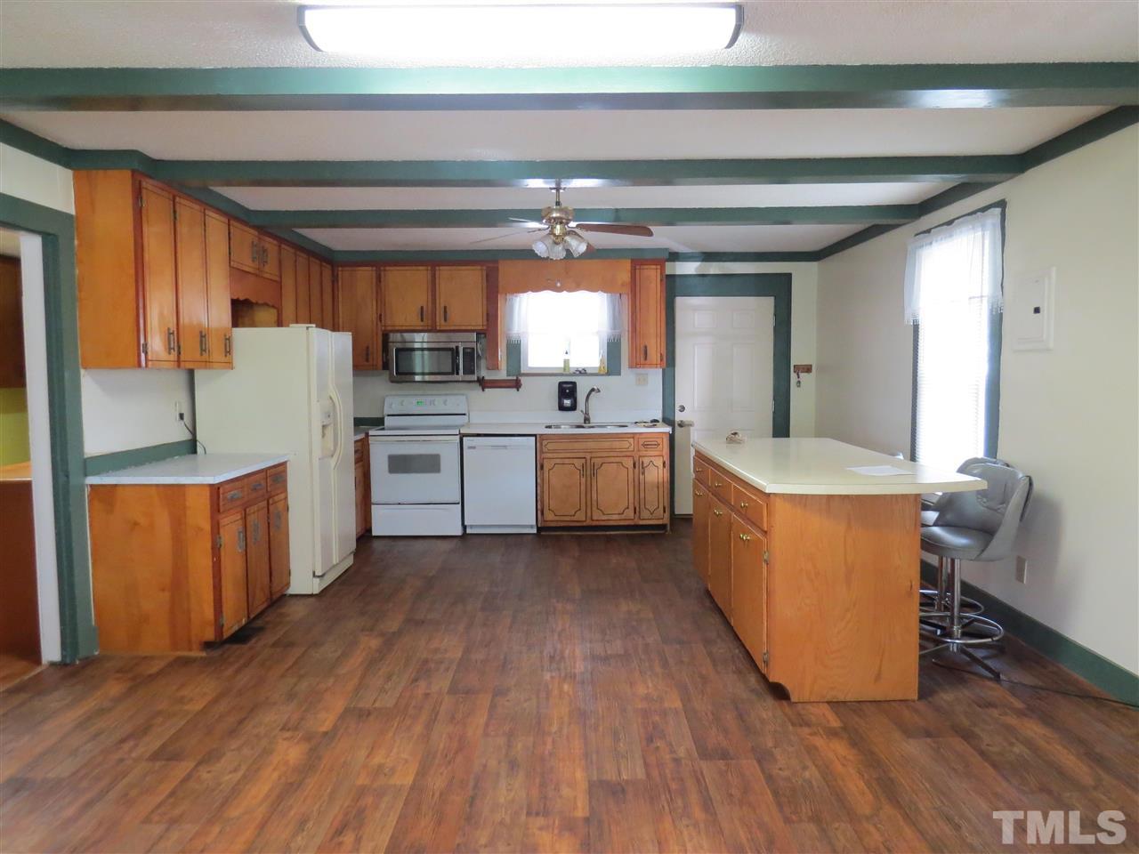 111 4th Street Erwin, NC 28339 - Photo 4 of 26 Gallery Image 4