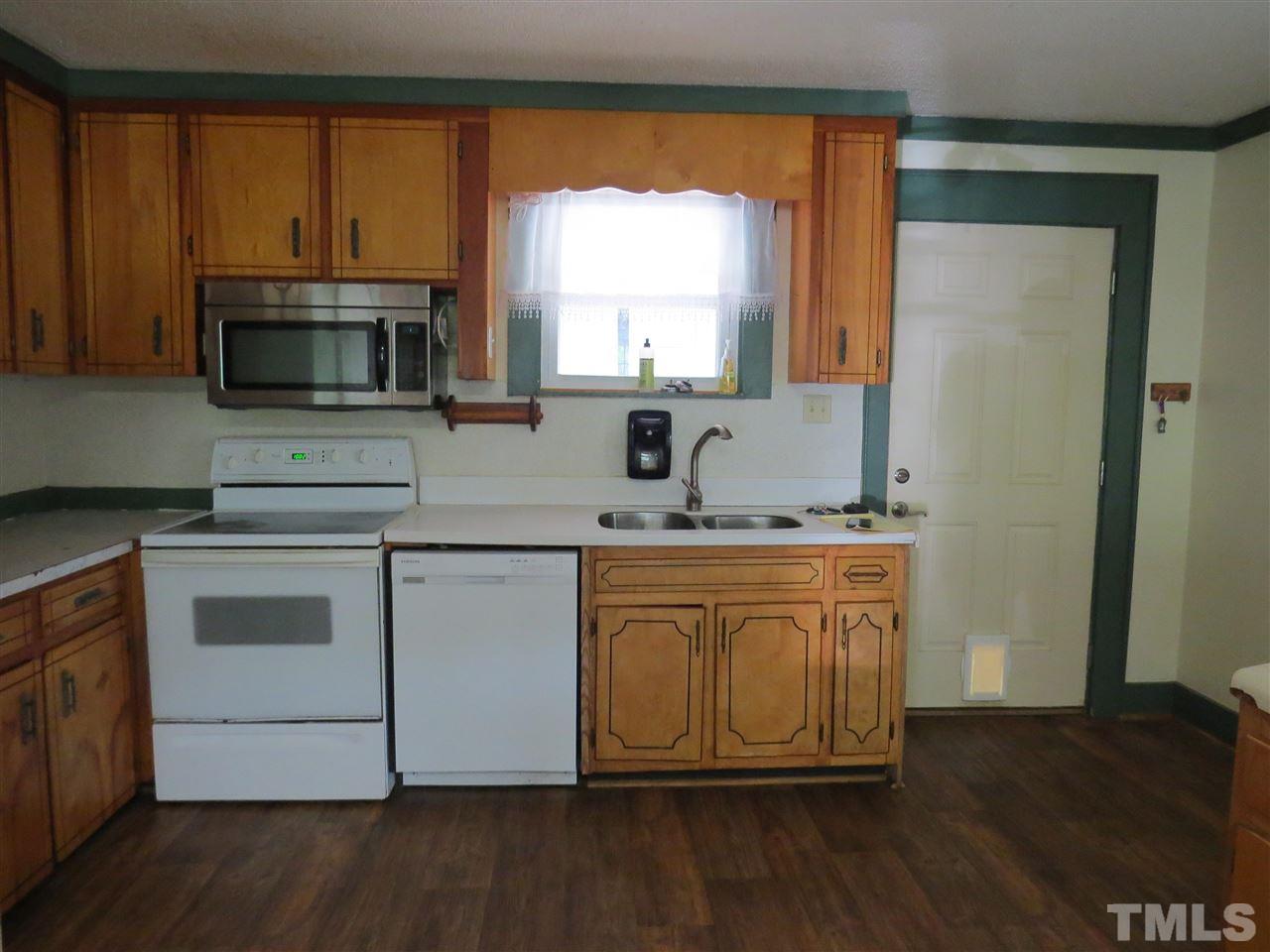 111 4th Street Erwin, NC 28339 - Photo 5 of 26 Gallery Image 5