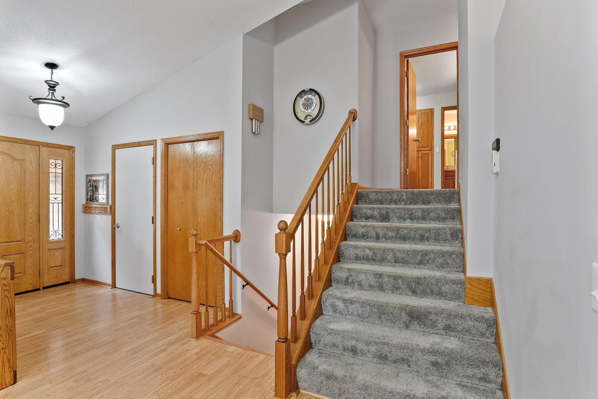 14870 Hayes Road Apple Valley, MN 55124 - Photo 12 of 40 Gallery Image 12
