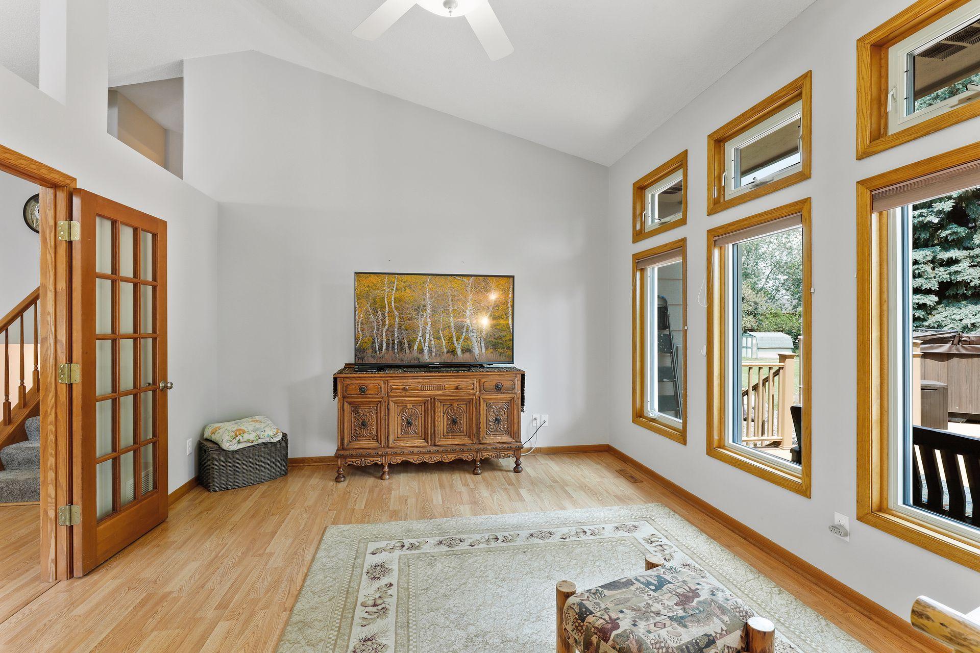 14870 Hayes Road Apple Valley, MN 55124 - Photo 14 of 40 Gallery Image 14