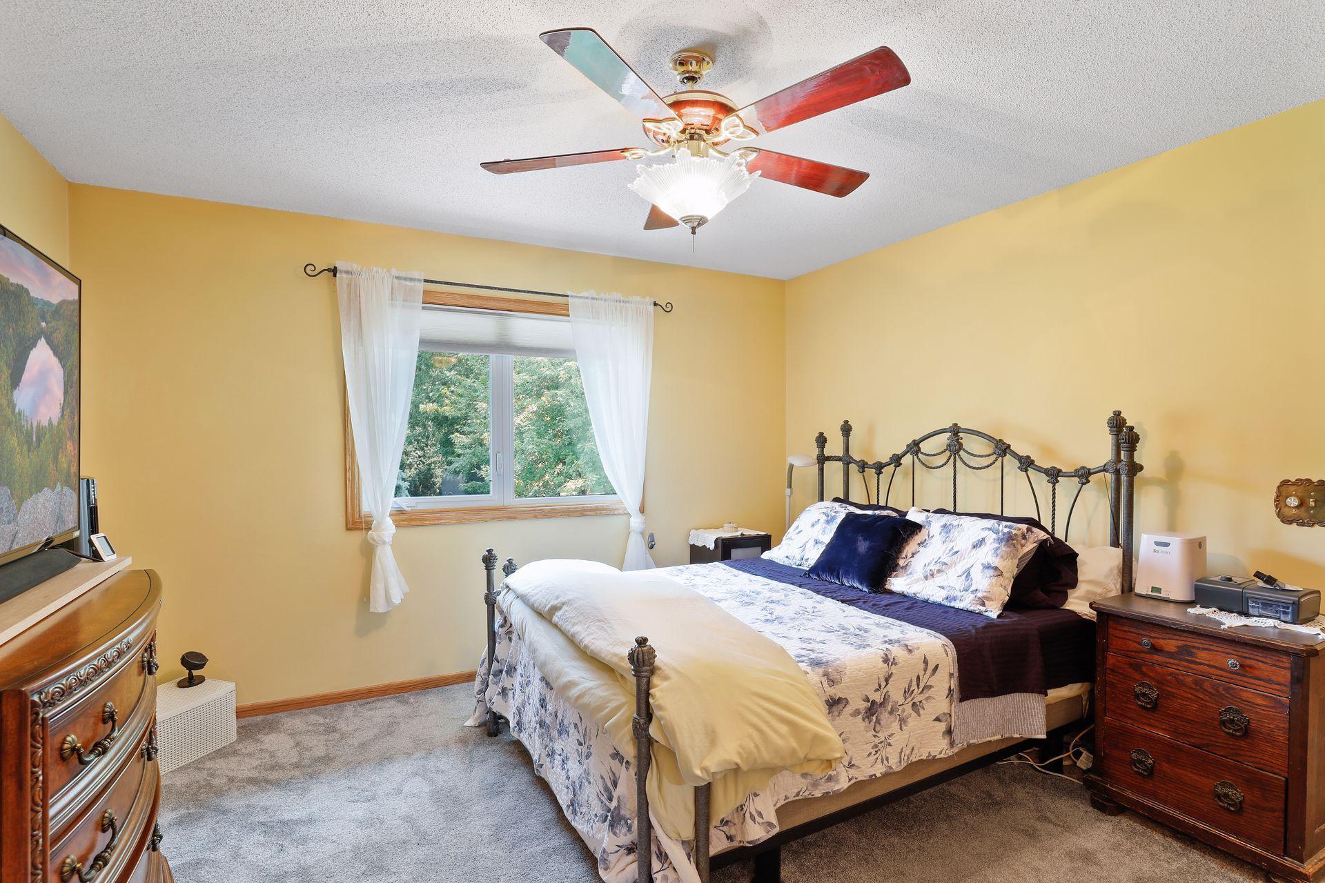 14870 Hayes Road Apple Valley, MN 55124 - Photo 17 of 40 Gallery Image 17