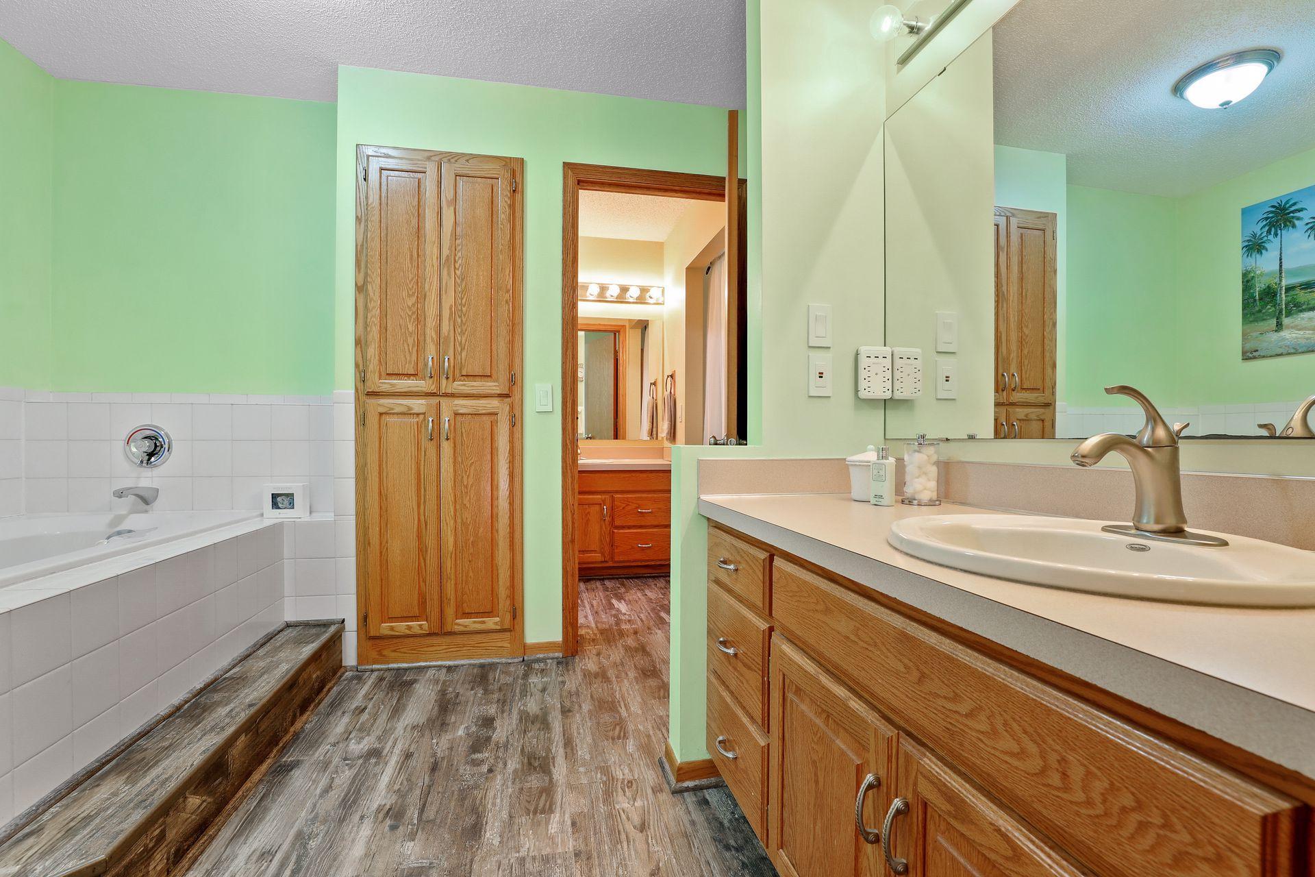 14870 Hayes Road Apple Valley, MN 55124 - Photo 20 of 40 Gallery Image 20