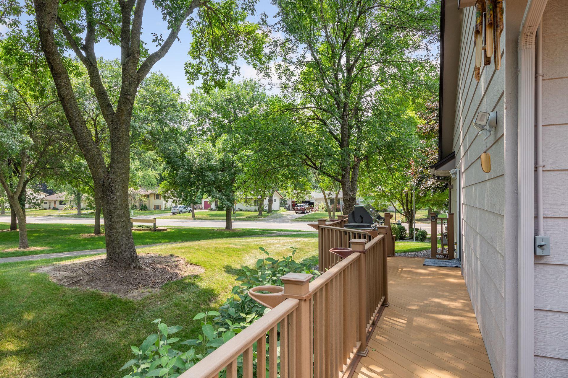 14870 Hayes Road Apple Valley, MN 55124 - Photo 36 of 40 Gallery Image 36